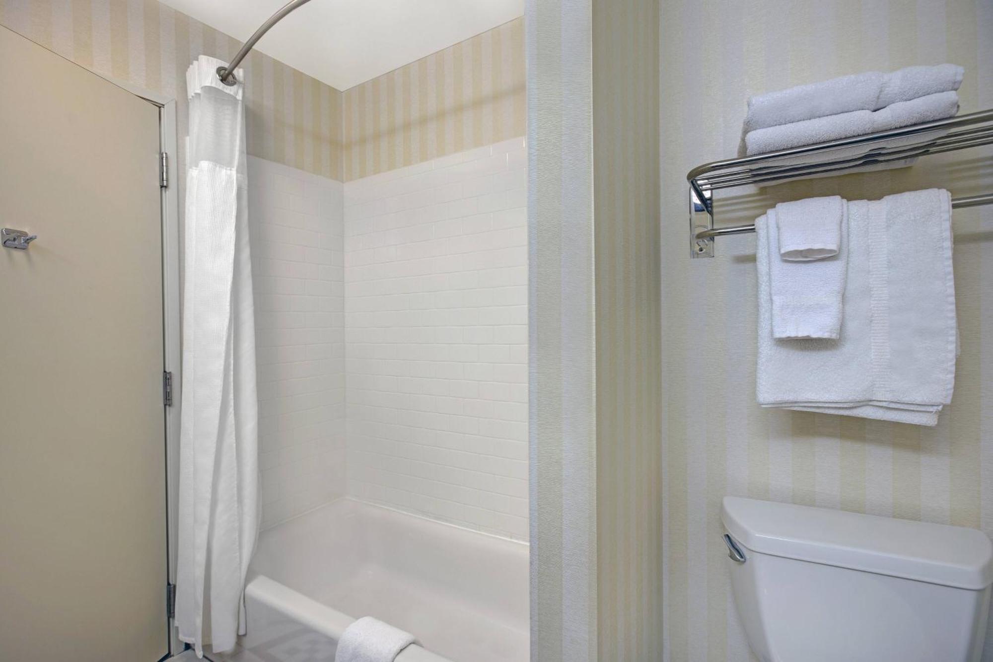 Fairfield Inn And Suites Карлсбад Екстериор снимка