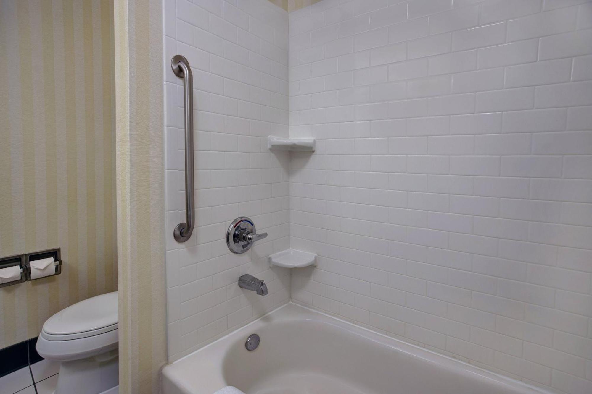 Fairfield Inn And Suites Карлсбад Екстериор снимка