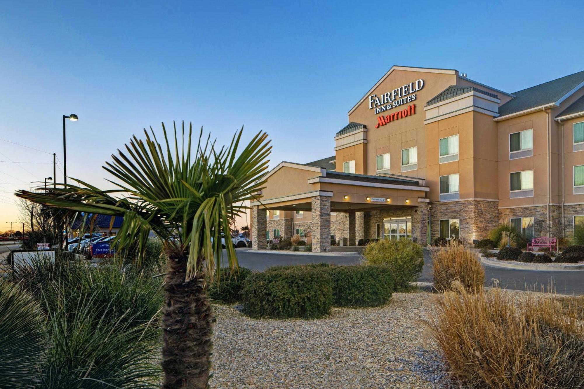 Fairfield Inn And Suites Карлсбад Екстериор снимка