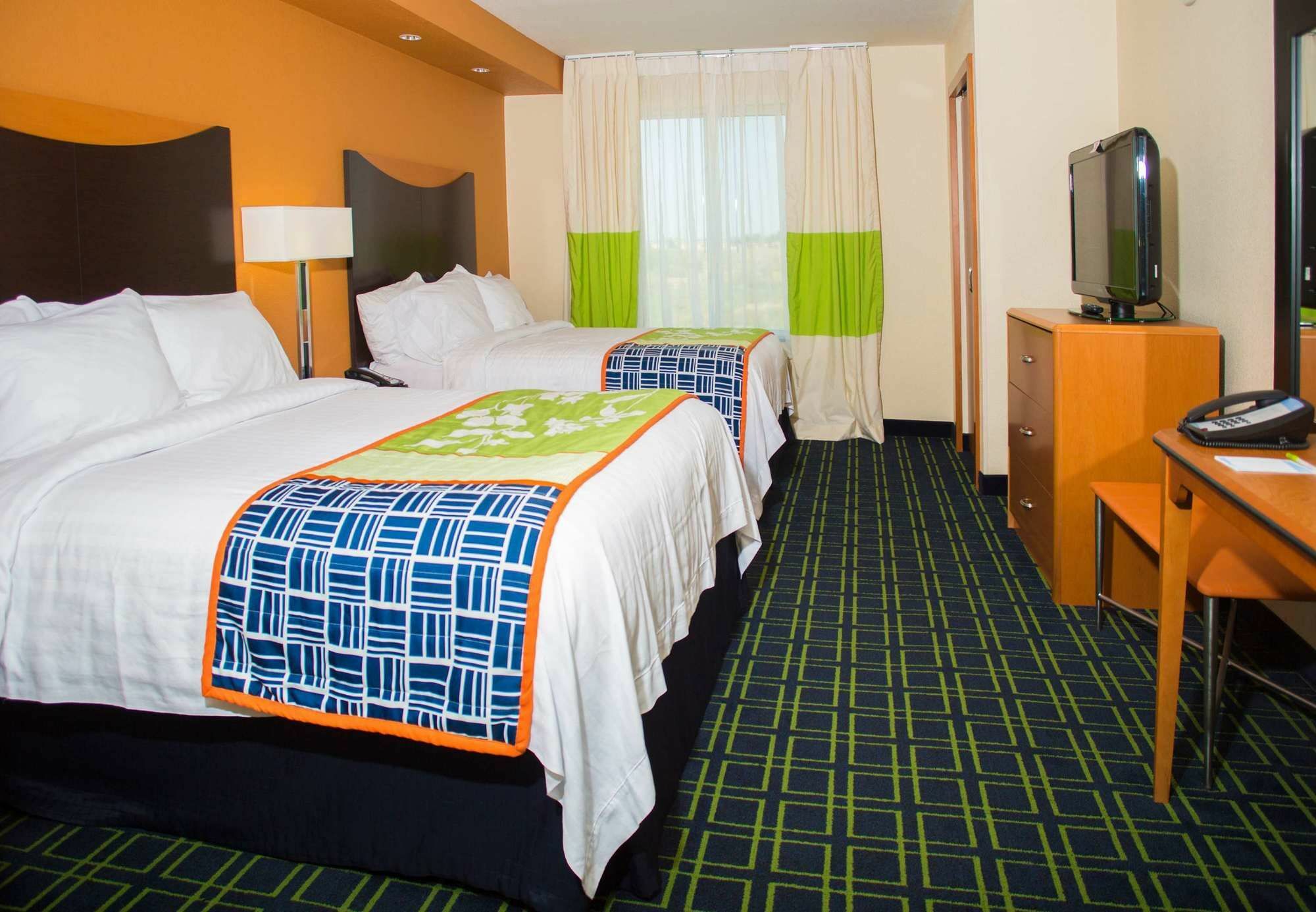 Fairfield Inn And Suites Карлсбад Екстериор снимка